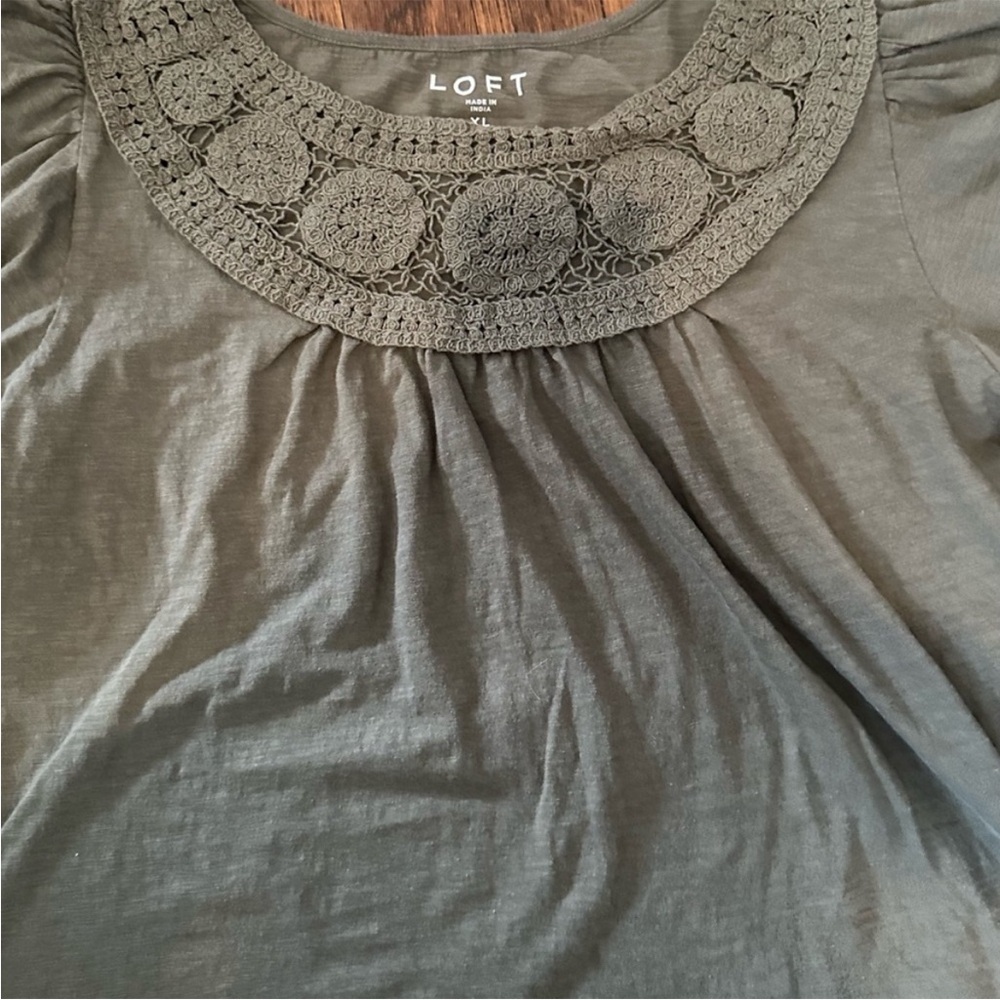 XL LOFT Sage Green Short Sleeve Top Flutter Sleeve Boho Crochet Bohemian - Picture 2 of 4